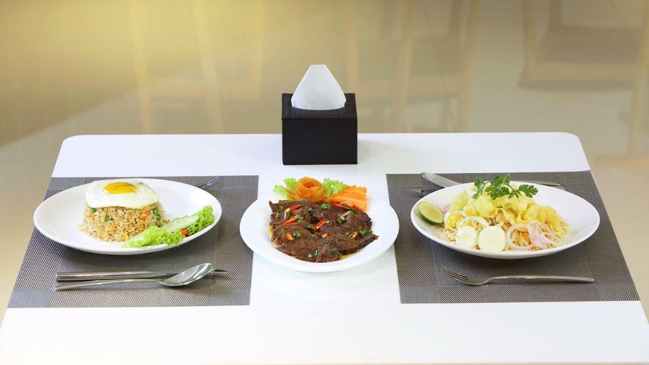 K.C Residence Yangon Esterno foto